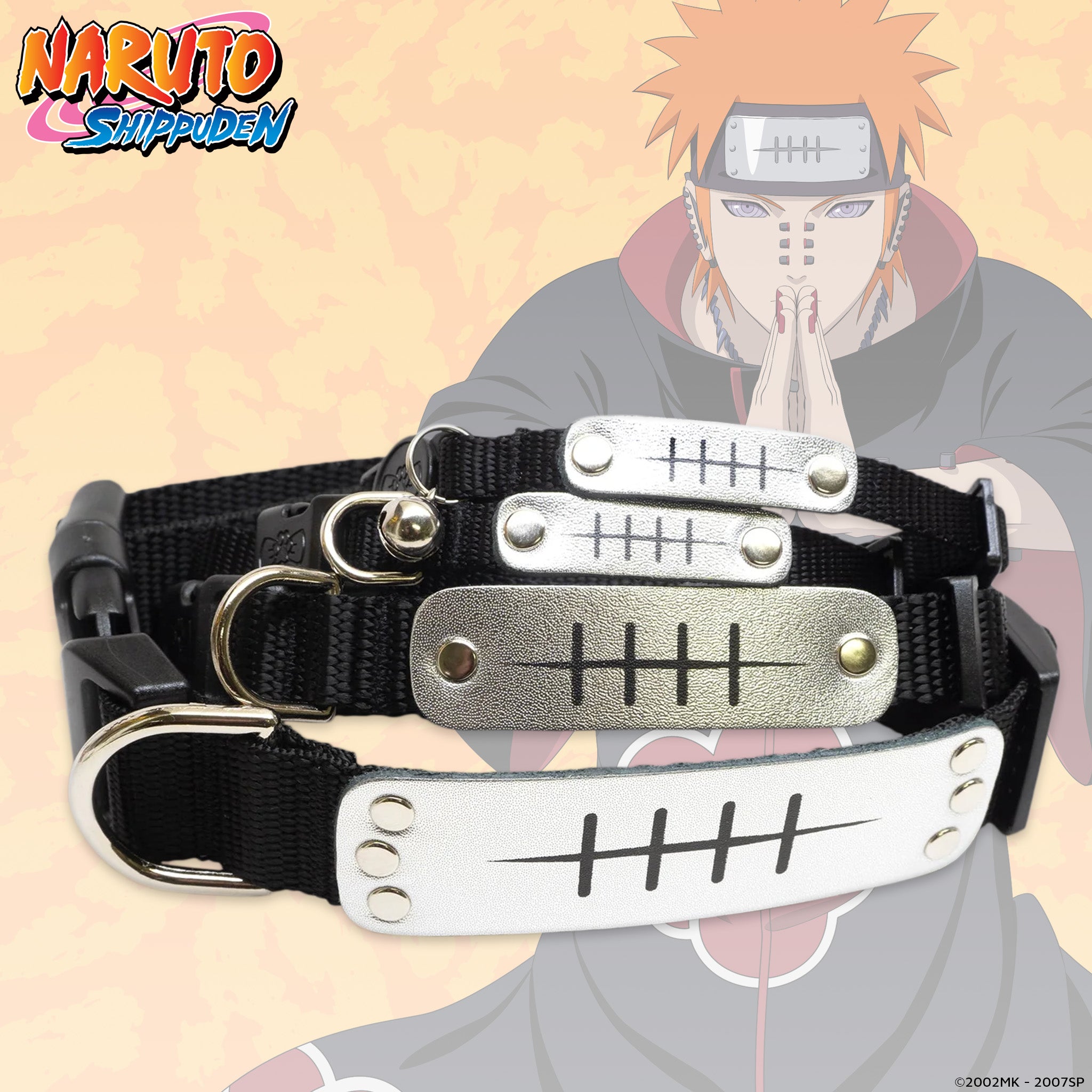 Anti-Rain Village Ninja Headband Collar inspired by Naruto Shippuden, featuring an adjustable black strap and a leather plate engraved with the scratched-out Hidden Rain symbol. Suitable for cats and dogs, ideal for pets with a rebellious anime spirit.